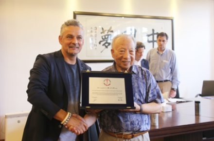 徐文榮會見巴喬一行　橫店創業理念令巴喬敬佩